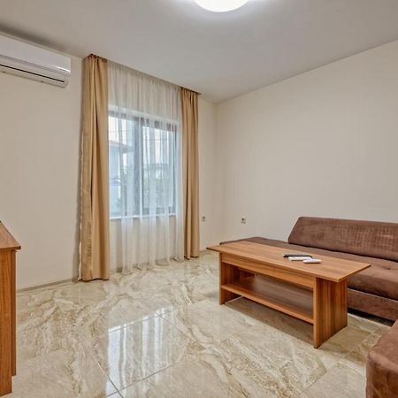 Къща За Гости Relax Hisarya Bagian luar foto